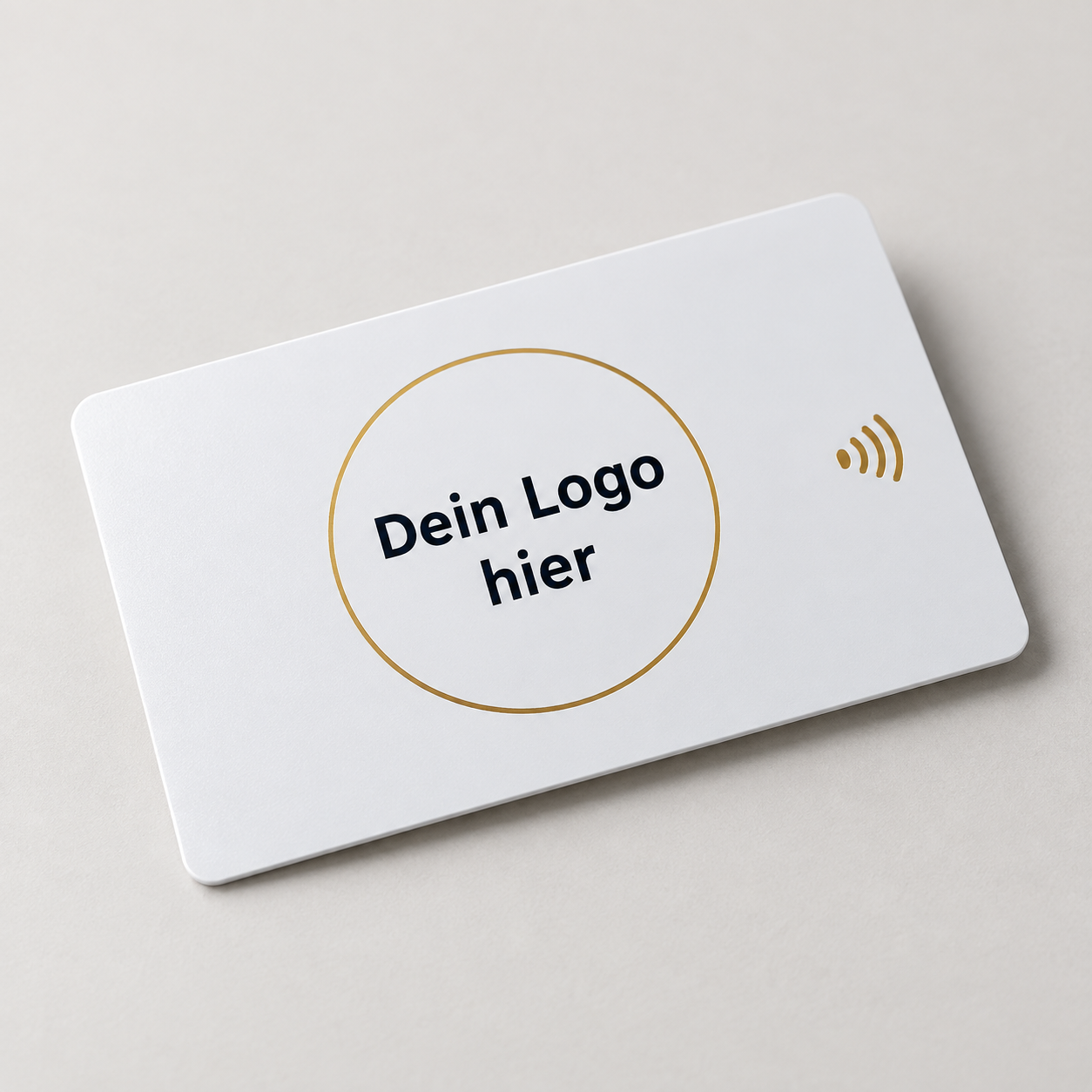 Symbolfoto: NFC-Visitenkarten mit dem Platzhalter Dein Logo hier